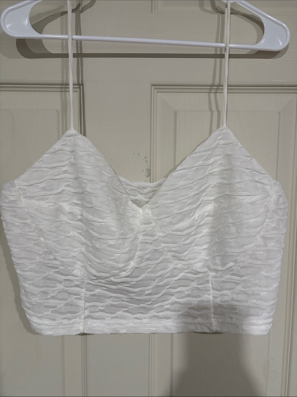 SHEIN White Textured Crop Cami